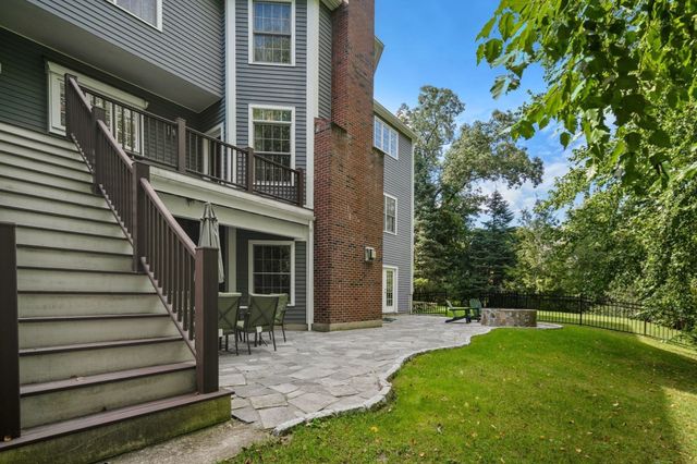 64 Cudworth Ln, Sudbury, MA 01776