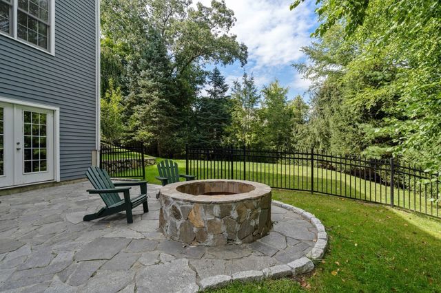 64 Cudworth Ln, Sudbury, MA 01776