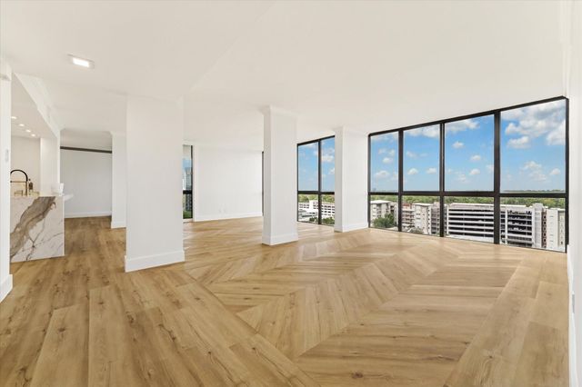 5001 Woodway Drive 1305, Houston, TX 77056