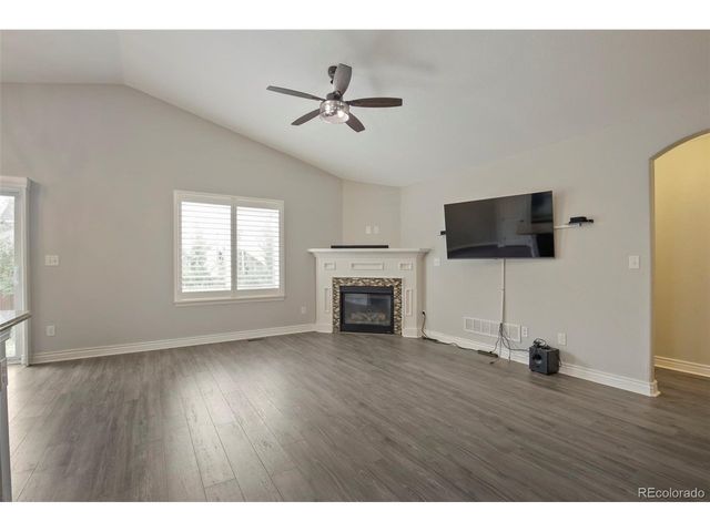 6803 Spruce St, Frederick, CO 80530