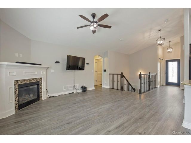 6803 Spruce St, Frederick, CO 80530