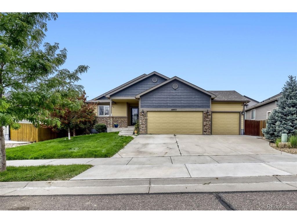 6803 Spruce St, Frederick, CO 80530