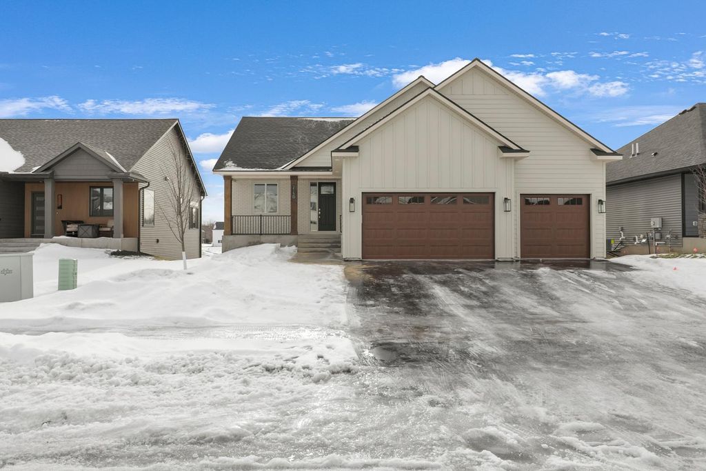 2150 120th Lane NE, Blaine, MN 55449