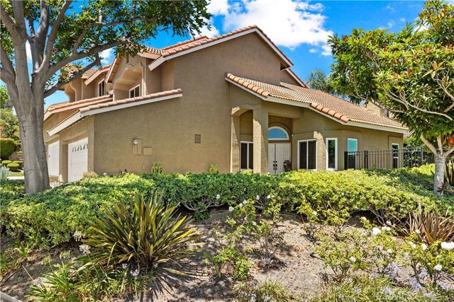 6041 E Queens Drive, Anaheim, CA 92807