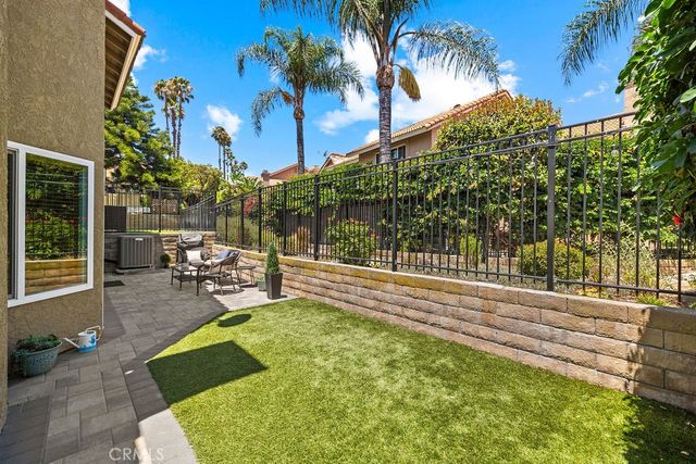 6041 E Queens Drive, Anaheim, CA 92807