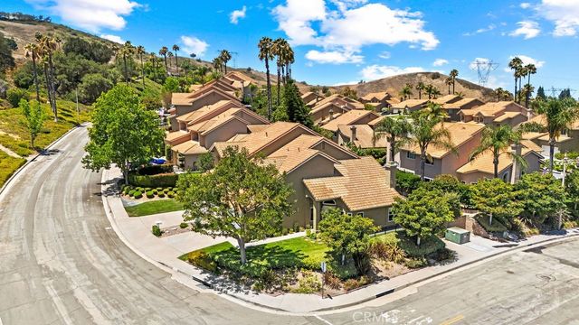 6041 E Queens Drive, Anaheim, CA 92807