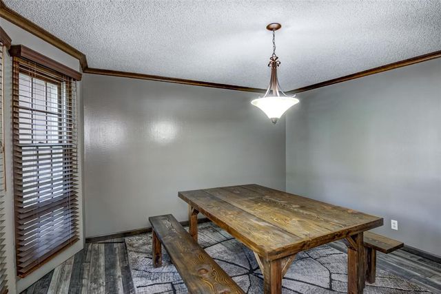 4610 Woodstock Court, Eau Claire, WI 54701