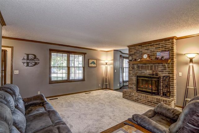 4610 Woodstock Court, Eau Claire, WI 54701