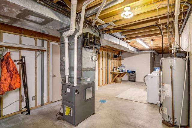 4610 Woodstock Court, Eau Claire, WI 54701