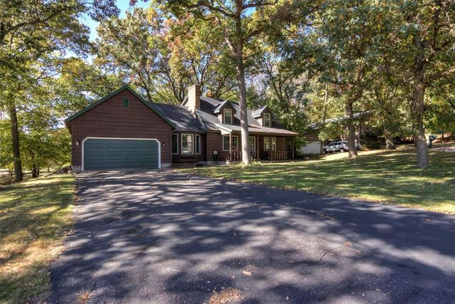 4610 Woodstock Court, Eau Claire, WI 54701