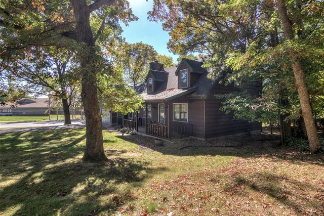 4610 Woodstock Court, Eau Claire, WI 54701