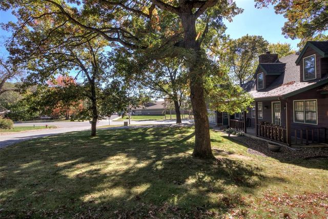 4610 Woodstock Court, Eau Claire, WI 54701