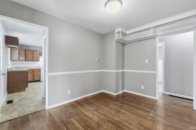 412 Edgeknoll Lane, Fort Wayne, IN 46816