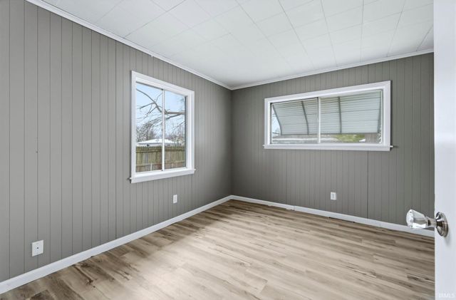 412 Edgeknoll Lane, Fort Wayne, IN 46816