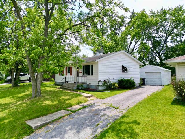 412 Edgeknoll Lane, Fort Wayne, IN 46816