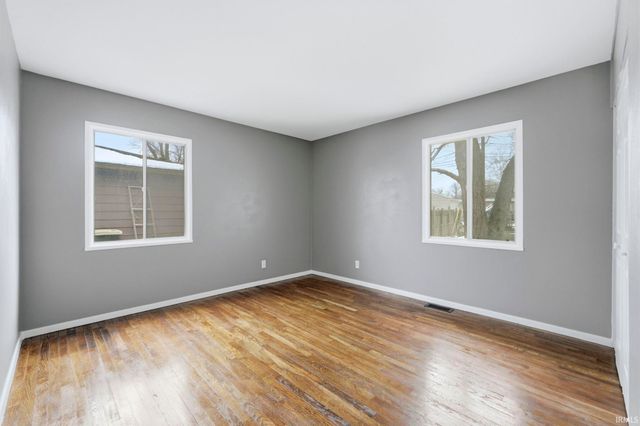 412 Edgeknoll Lane, Fort Wayne, IN 46816