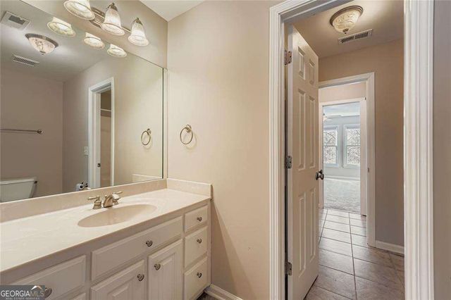 125 Costleys Bridge Drive, Oxford, GA 30054