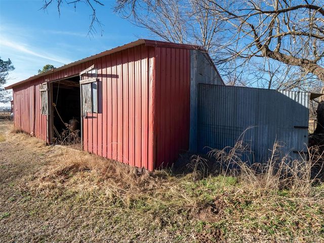 360104 E 1010 Road, Paden, OK 74860