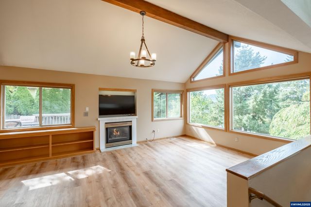 407 S 30th St, Philomath, OR 97370