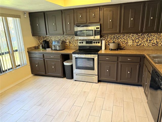 4747 PURITAN CIRCLE 523, Tampa, FL 33617