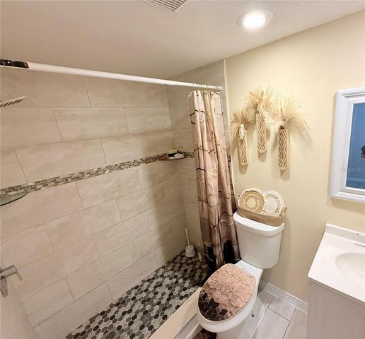 4747 PURITAN CIRCLE 523, Tampa, FL 33617