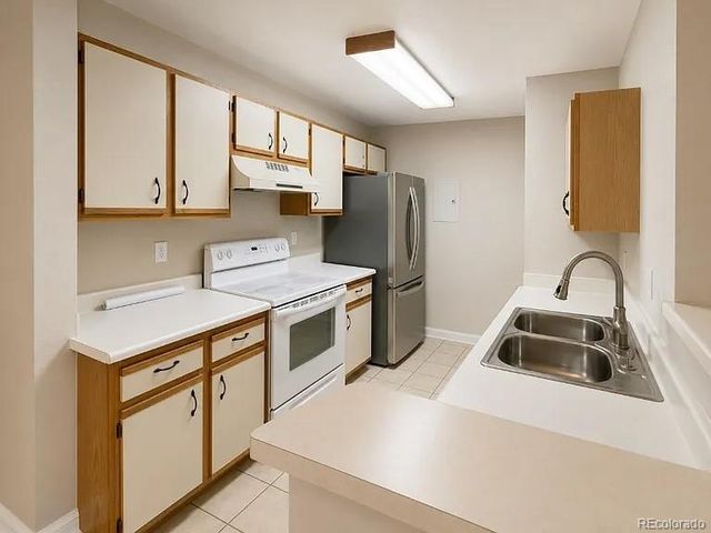 9510 E Florida Avenue 1052, Denver, CO 80247