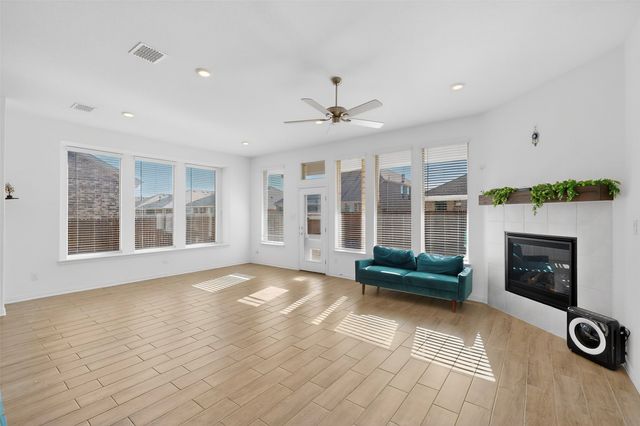 14621 Marrowglen Road, Fort Worth, TX 76052