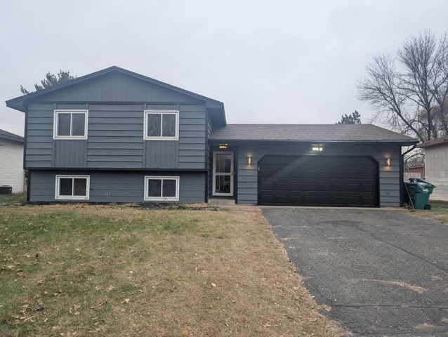 1345 Meadowmoor Drive NE, Spring Lake Park, MN 55432