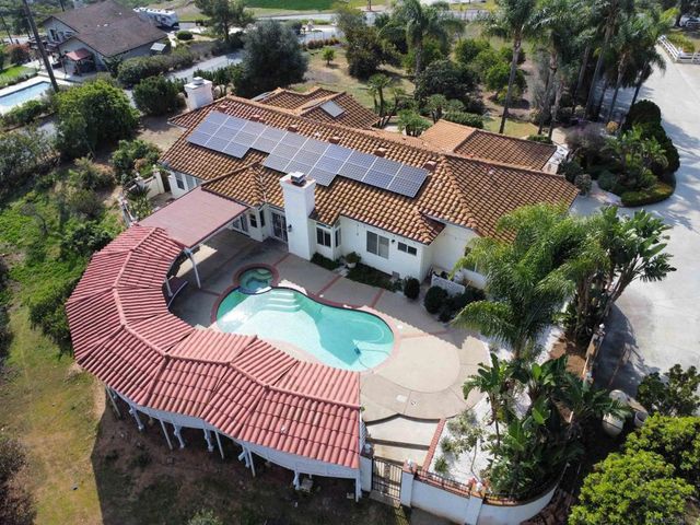 3605 Hidden Trail Dr, Jamul, CA 91935