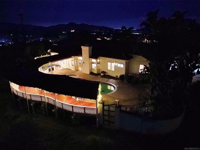 3605 Hidden Trail Dr, Jamul, CA 91935