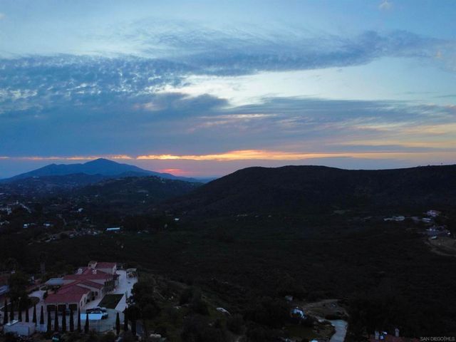 3605 Hidden Trail Dr, Jamul, CA 91935