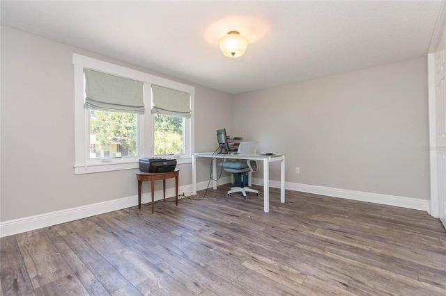 602 W HILDA STREET, Tampa, FL 33603