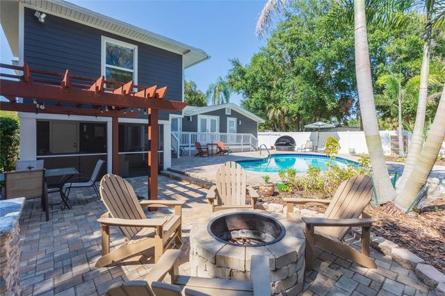 602 W HILDA STREET, Tampa, FL 33603