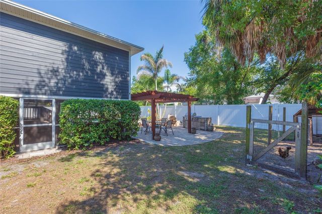 602 W HILDA STREET, Tampa, FL 33603