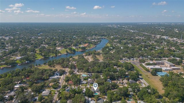 602 W HILDA STREET, Tampa, FL 33603
