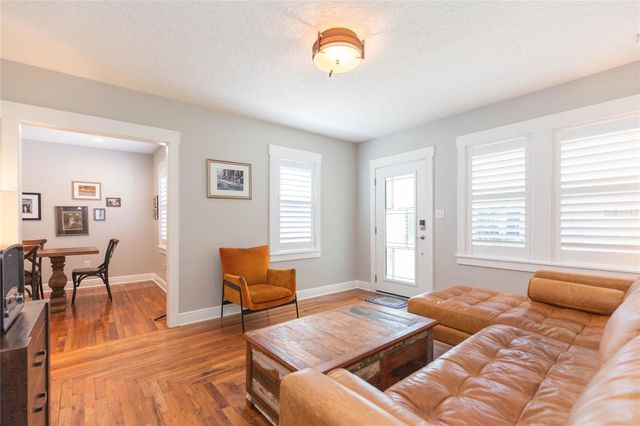 602 W HILDA STREET, Tampa, FL 33603