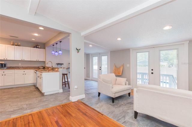 602 W HILDA STREET, Tampa, FL 33603