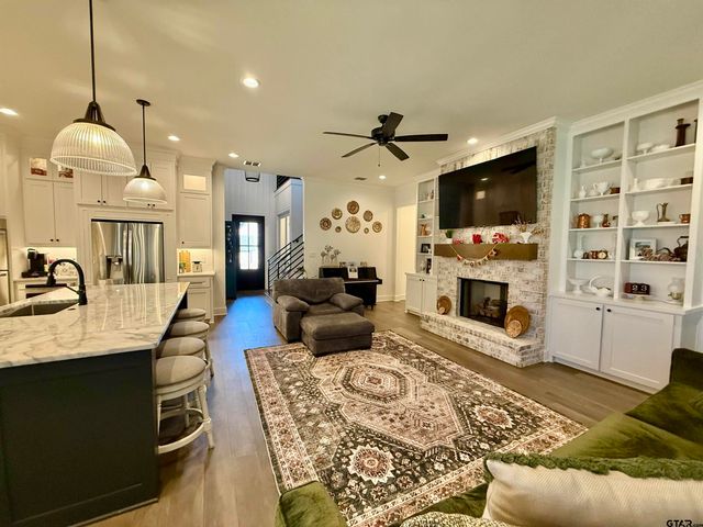 4196 Palo Pinto Creek Cir, Tyler, TX 75703