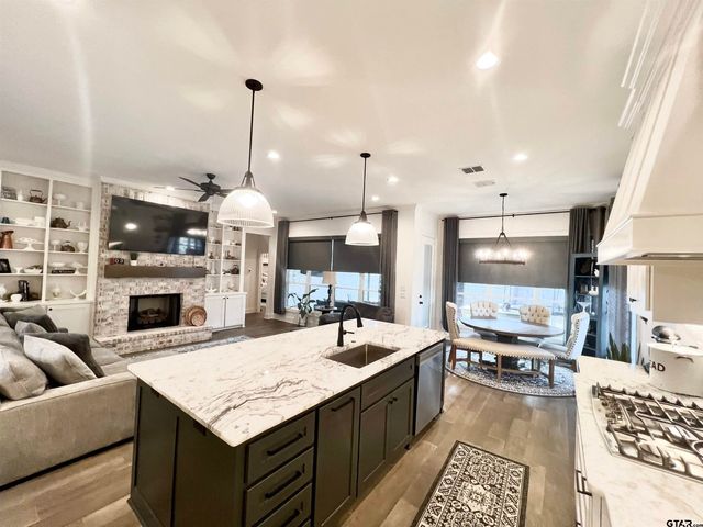4196 Palo Pinto Creek Cir, Tyler, TX 75703