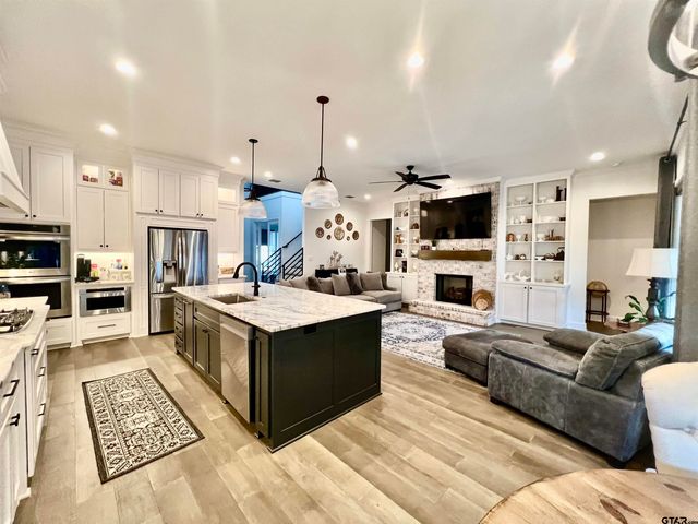 4196 Palo Pinto Creek Cir, Tyler, TX 75703
