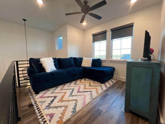 4196 Palo Pinto Creek Cir, Tyler, TX 75703