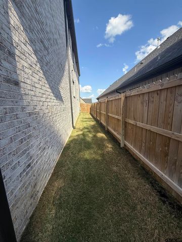 4196 Palo Pinto Creek Cir, Tyler, TX 75703