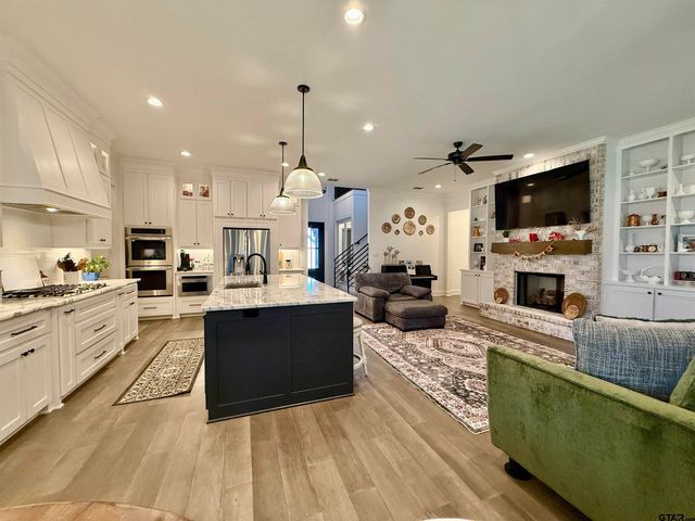 4196 Palo Pinto Creek Cir, Tyler, TX 75703