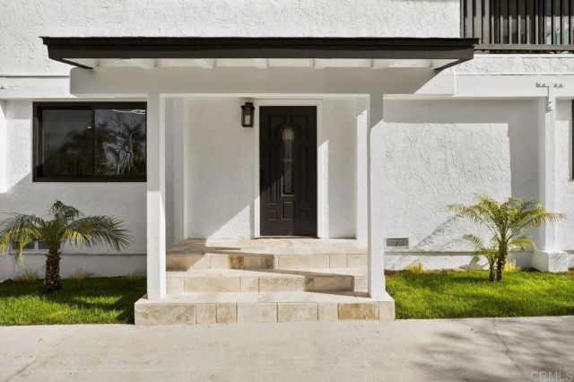 2537 Davis Avenue, Carlsbad, CA 92008