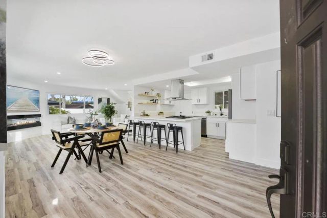 2537 Davis Avenue, Carlsbad, CA 92008