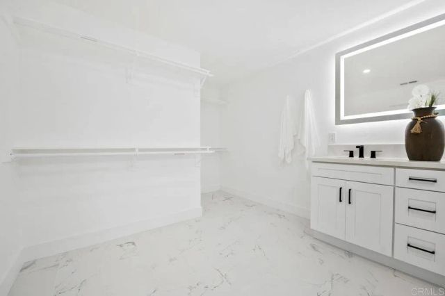 2537 Davis Avenue, Carlsbad, CA 92008