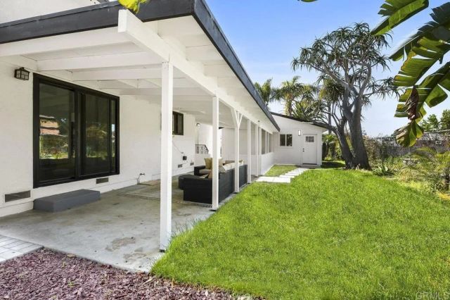 2537 Davis Avenue, Carlsbad, CA 92008