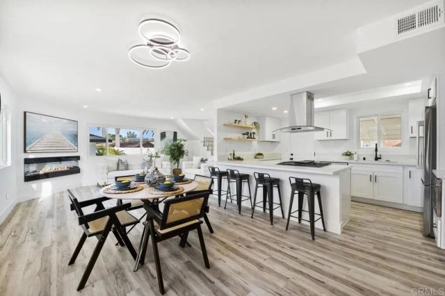 2537 Davis Avenue, Carlsbad, CA 92008
