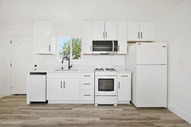 2537 Davis Avenue, Carlsbad, CA 92008