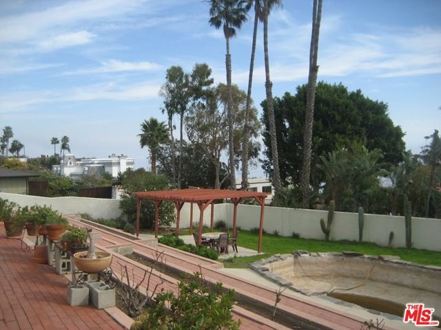 6307 Via Cataldo Street, Malibu, CA 90265